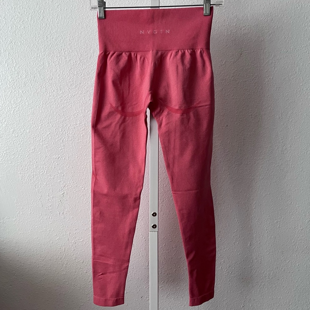 NVGTN Coral Contour Seamless Leggings